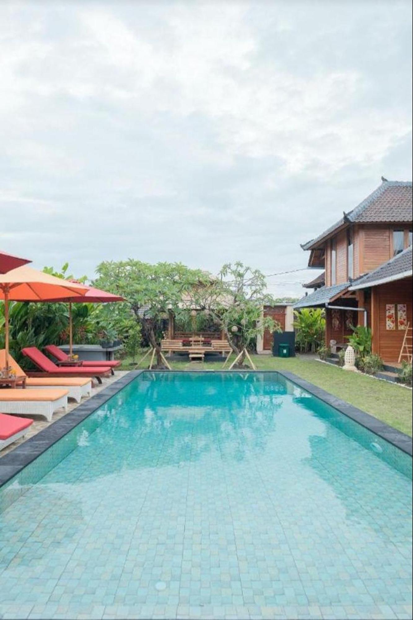 Felise Villa *